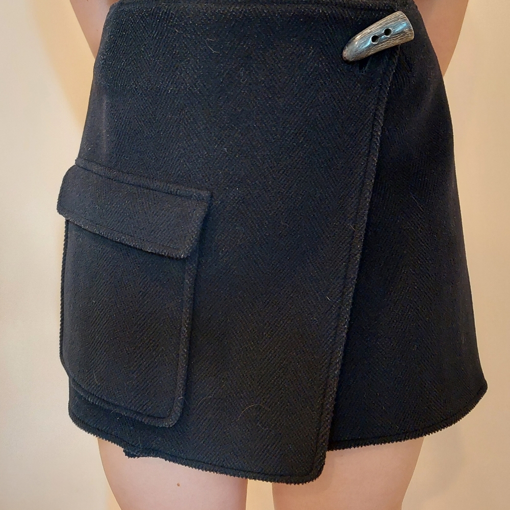 Burberry Mini skirt Black 34 in waist